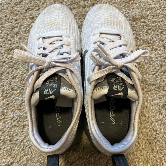 Women’s Nike vapor max 6W - Picture 3 of 4